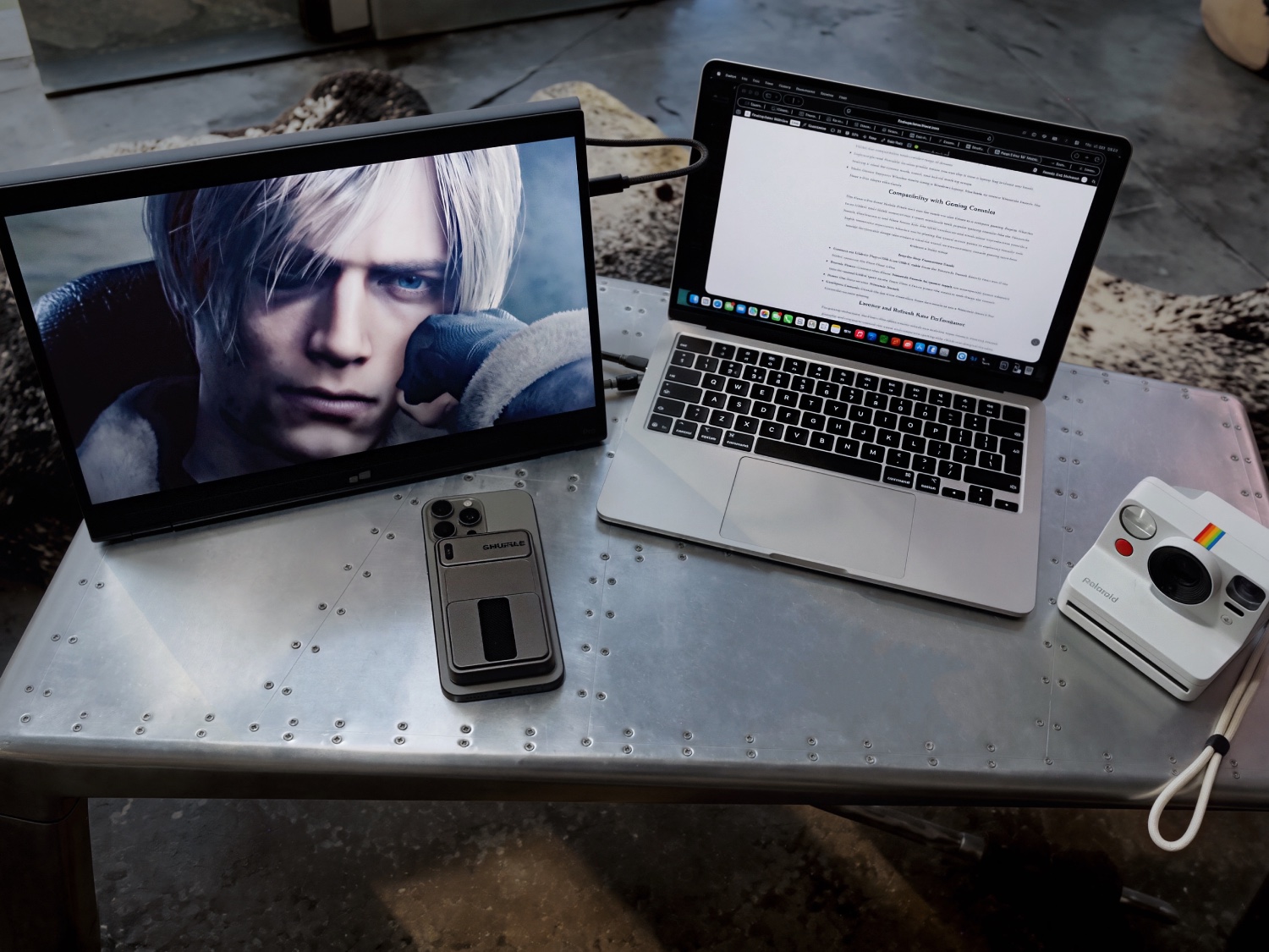 A picture of the Float 2 Pro on Eve Sara McIntosh's table.